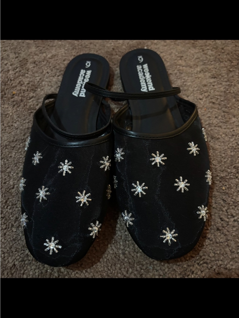 Women’s mesh sandals with strap
